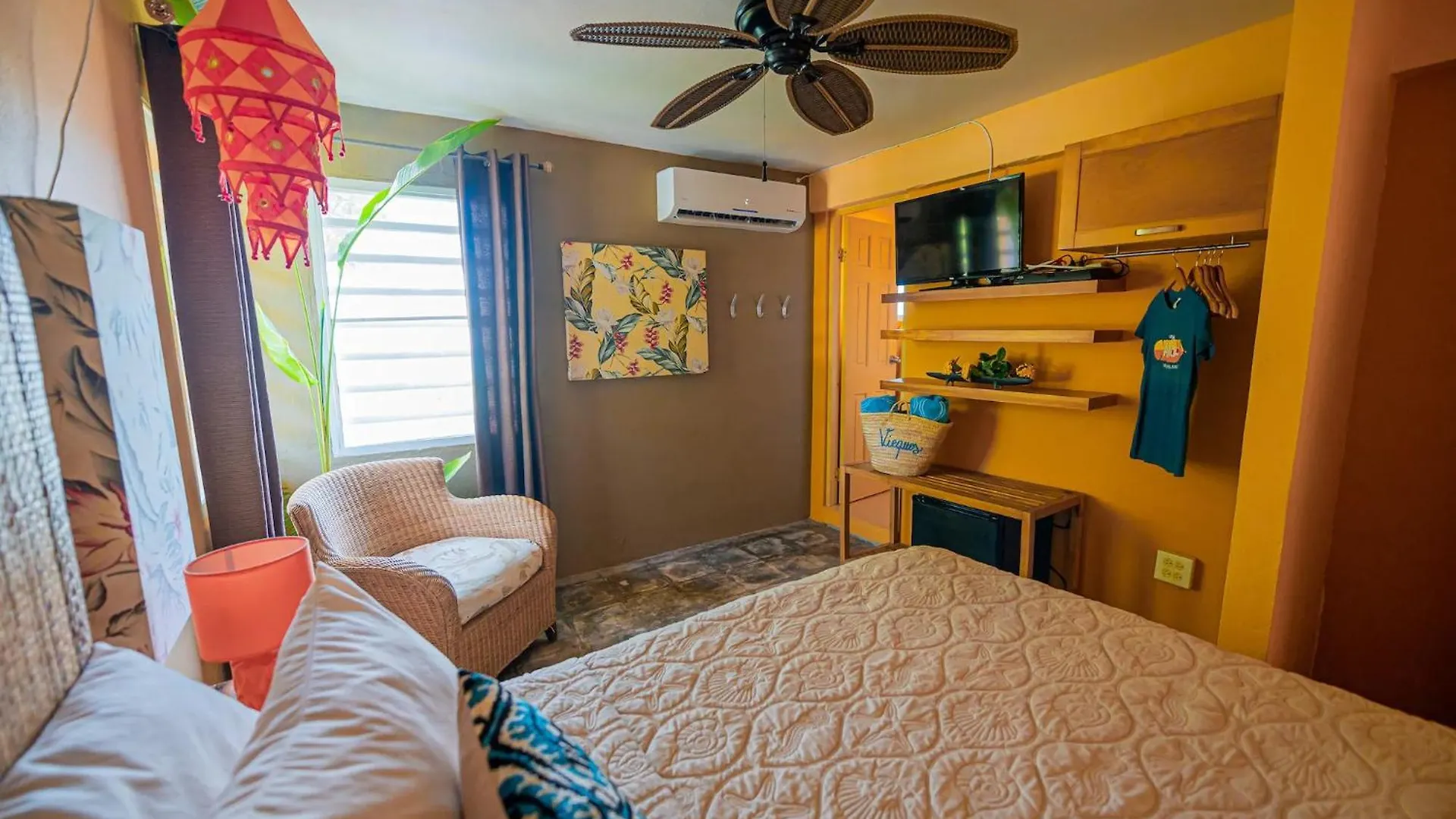 Casa De Amistad Guesthouse Vieques Inn